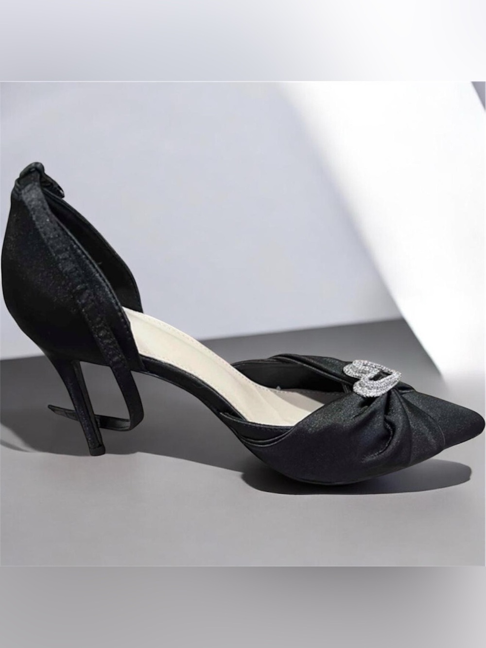 Brand New Elegant Black Satin Heels with Crystal Detail – Size 8 - Picture 2 of 4